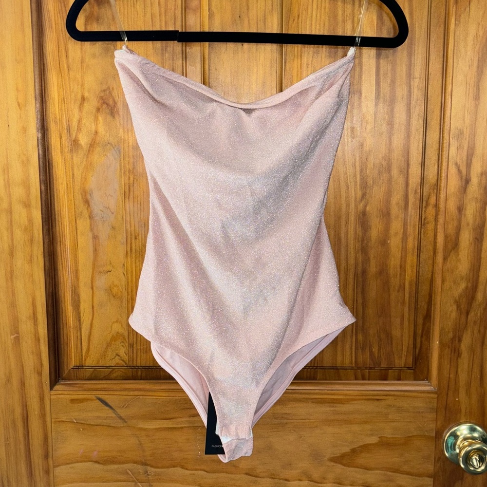 FASHION NOVA | NEW W/ TAGS Pink Sparkly Open Back Bodysuit
